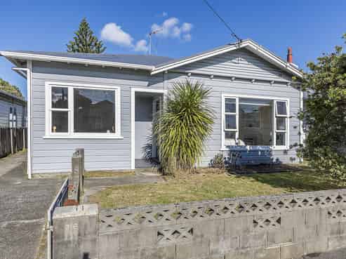 216 Coutts Street, Rongotai