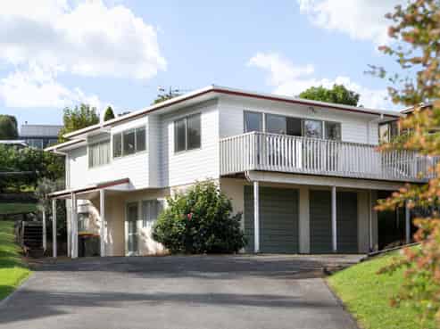 2 Koutunui Road, Athenree