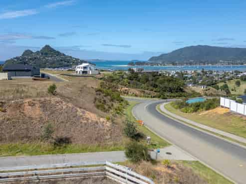 26 Azimuth Road, Tairua