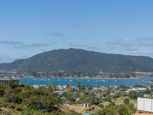 26 Azimuth Road, Tairua