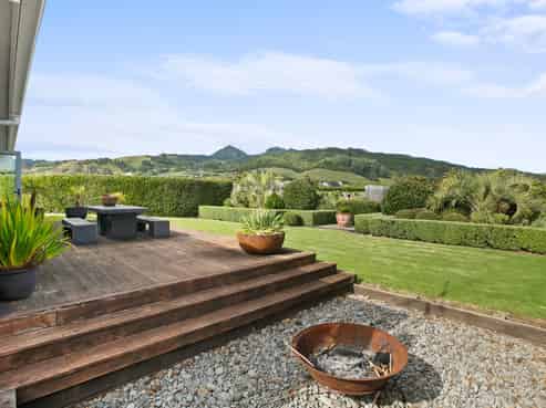 142 Wairau Road, Oakura