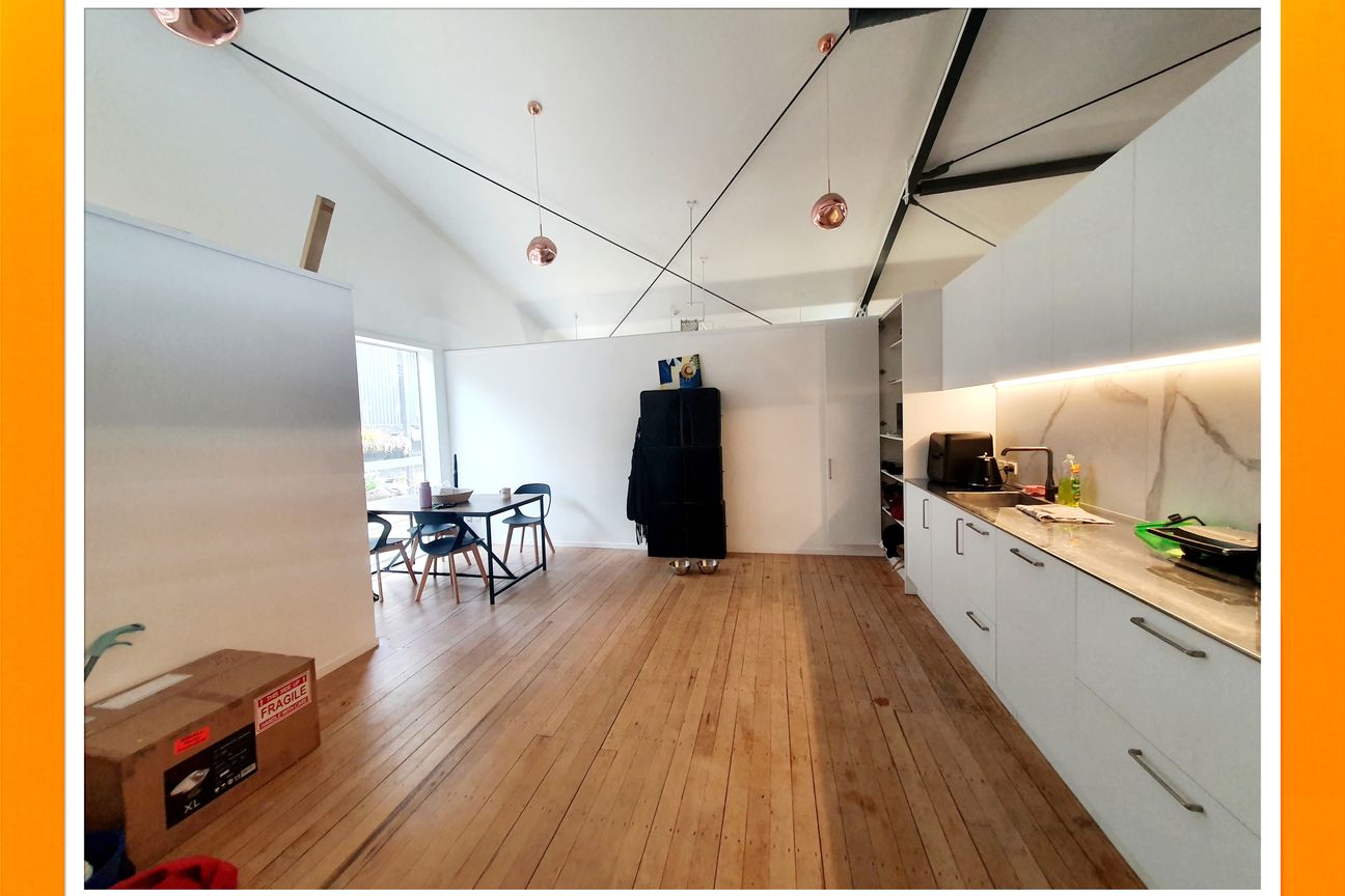 Fancy Office Showroom – pohled 6