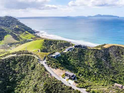 30  Seacoast  Road, Mangawhai Heads