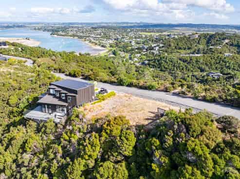 30  Seacoast  Road, Mangawhai Heads