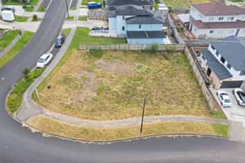 9 Regis Park Drive, Pukekohe
