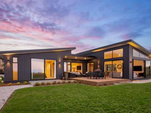 5 Mahana Ridge, Mahana