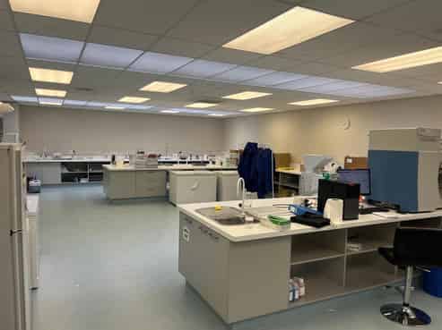 HIGH SPEC LABORATORY SPACE