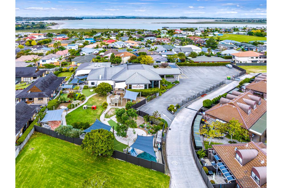 For sale 327KK Hobsonville Road, Hobsonville realestate.co.nz