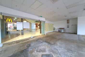 Street Exposure on Manukau Road - For Lease