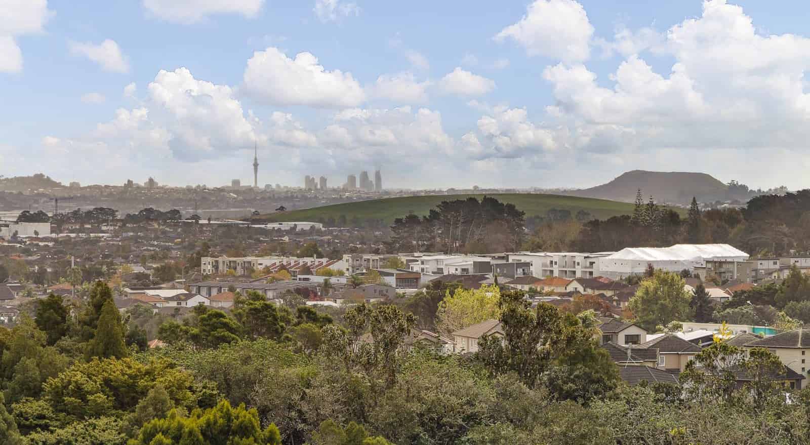 6 Tims Crescent, Flat Bush, Manukau City For Sale realestate.co.nz