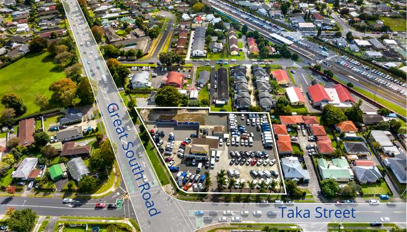 156-162 Great South Road, Takanini