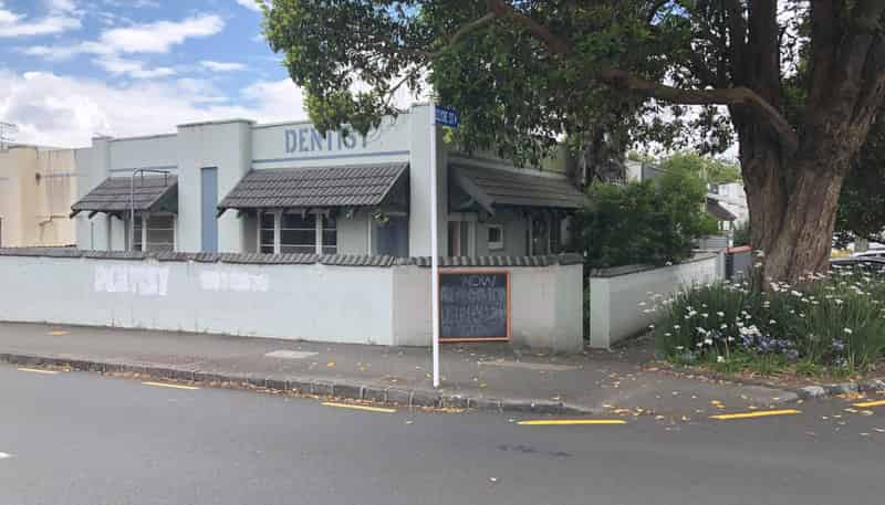 2A Clyde Street, Epsom