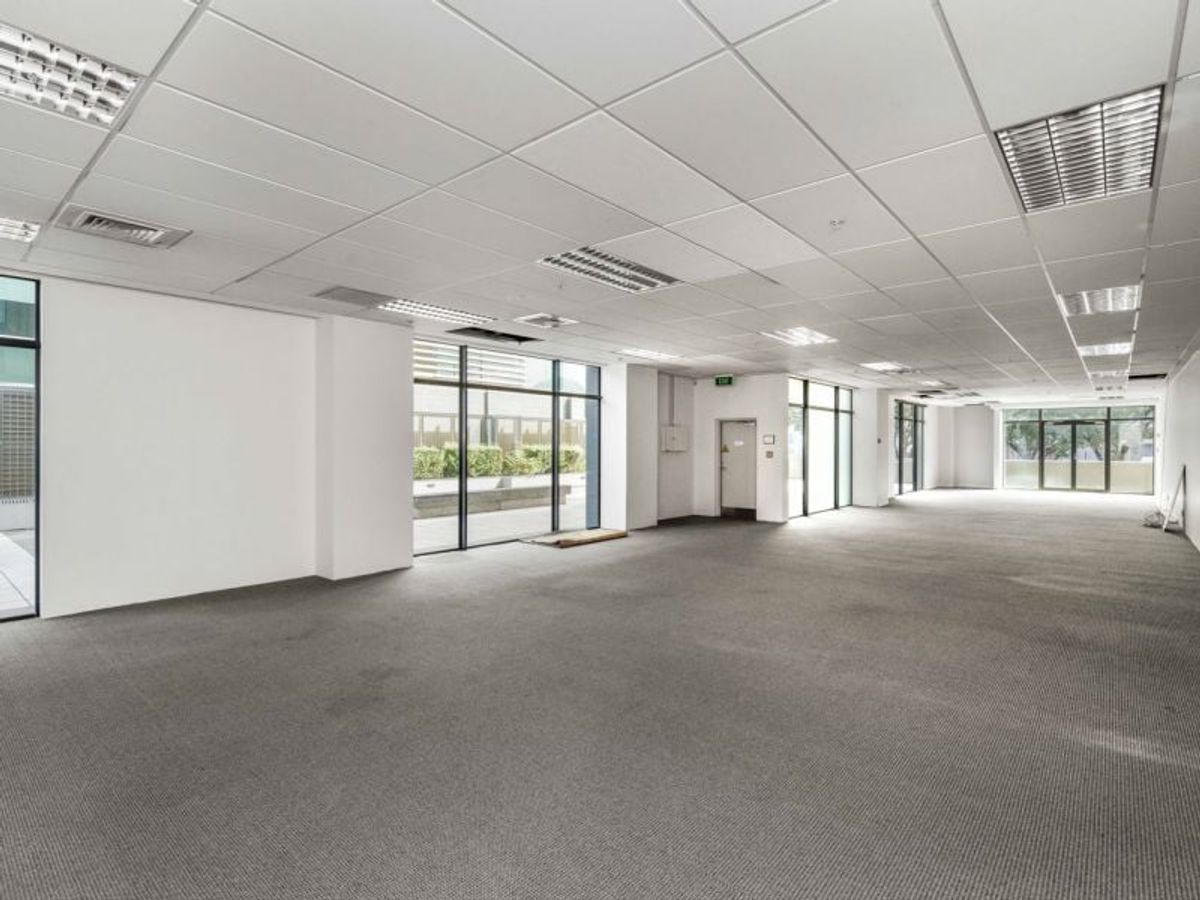 Recently Refurbished Quay Park Office - Ansicht 2