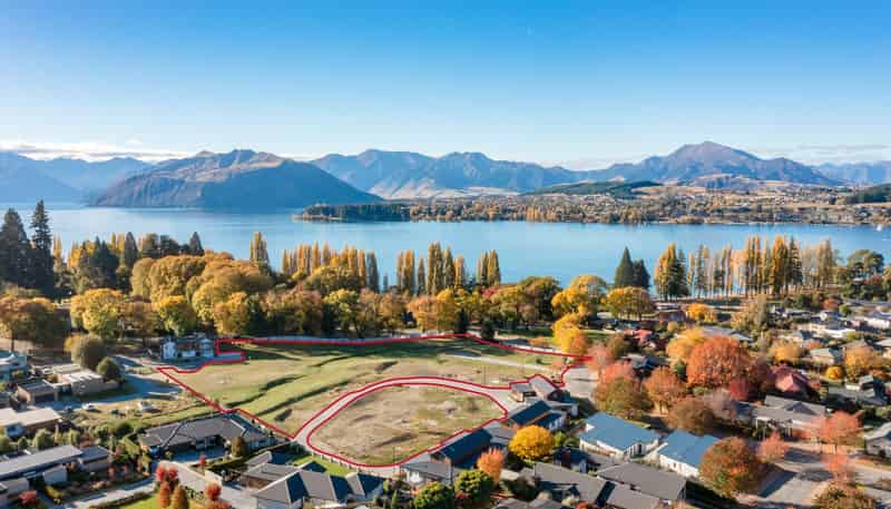 2 Kelliher Drive and 1 Ashgrove Lane, Wanaka