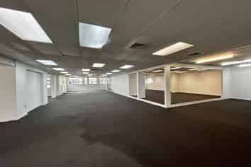 Huge New Lynn Office or Retail!