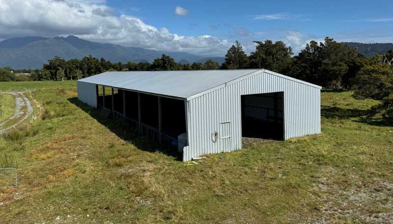 102 Whale Road , Whataroa