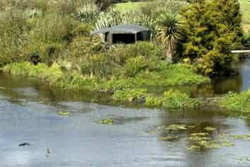 102 Whale Road , Whataroa