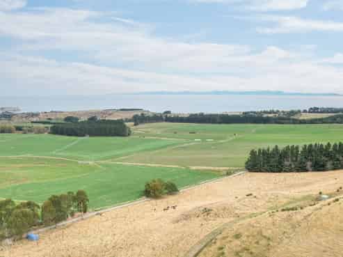 1292 Happy Valley Road, Motunau