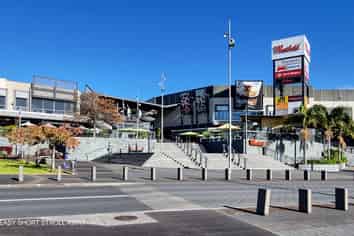 Prime Commercial Central Albany!