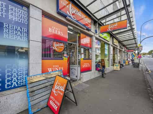 Brand new 4 years Liquor Store Lease