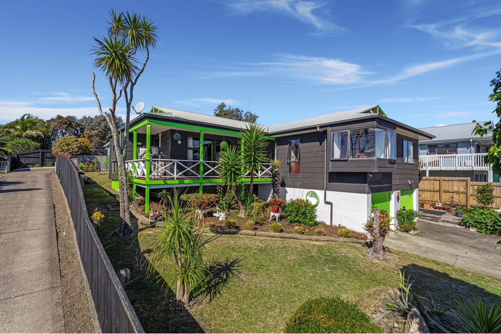 53 Fishermans Drive, Coastlands, Whakatane For Sale realestate.co.nz