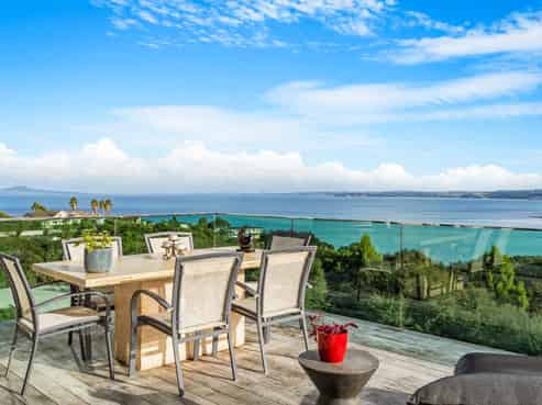 87 Roberts Road, Matakatia