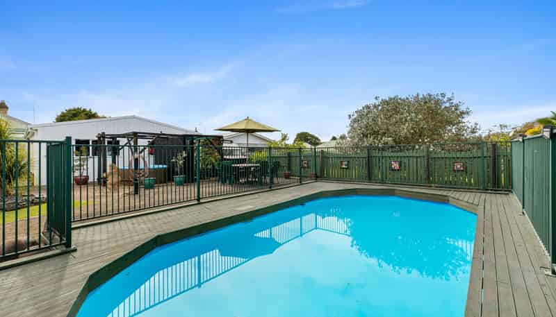 77 Beach Road, Katikati