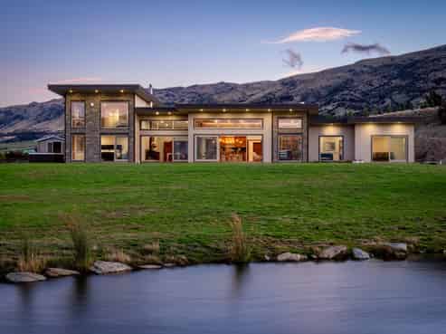 2 Miharo Lane, Queensberry