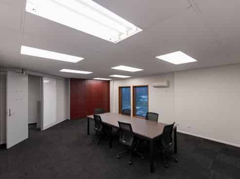 Large Office & Showroom! 