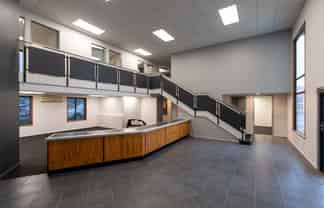 Large Office & Showroom! 