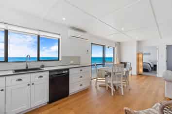 145 Pukehina Parade, Pukehina