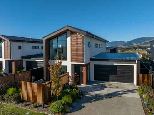57 Summersfield Boulevard, Appleby