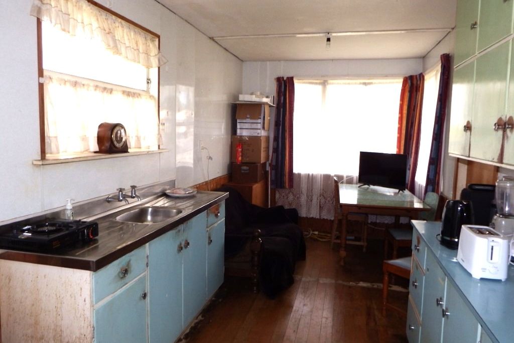 BLANK CANVAS BECKONS WITH SUBDIVISION POTENTIAL - Görünüm 4