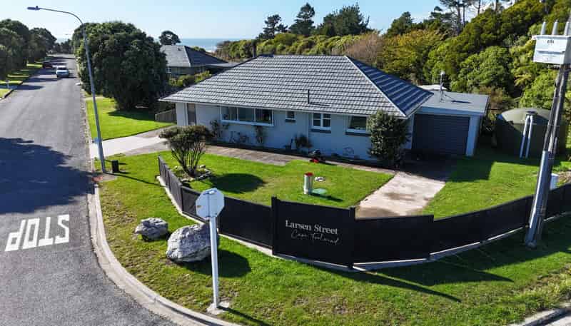 2 Larsen Street, Cape Foulwind