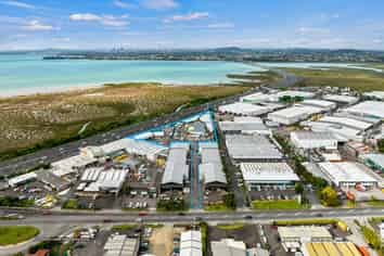 1.12Ha High Profile Patiki Road Yard!