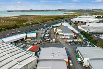 1.12Ha High Profile Patiki Road Yard!