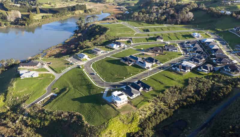 8  Flounder Drive, Omokoroa