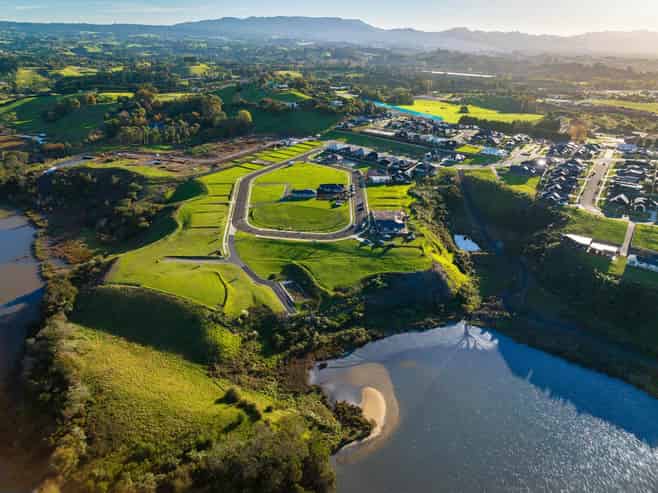 8  Flounder Drive, Omokoroa