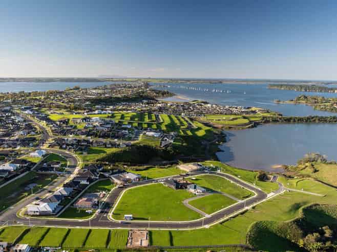 8  Flounder Drive, Omokoroa