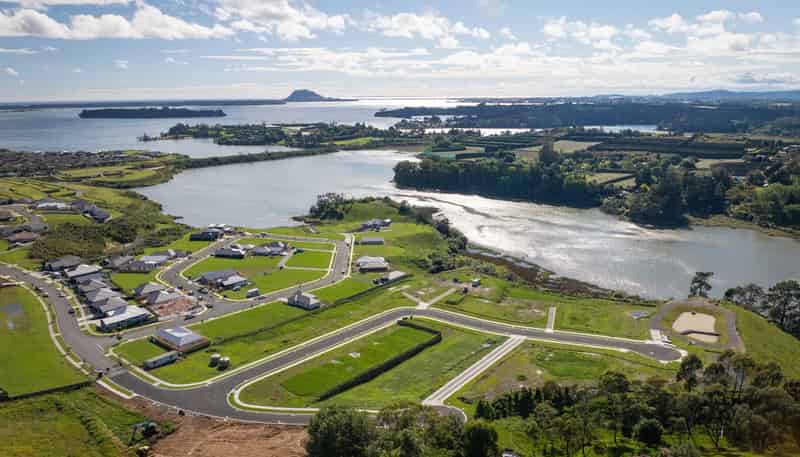 8  Flounder Drive, Omokoroa