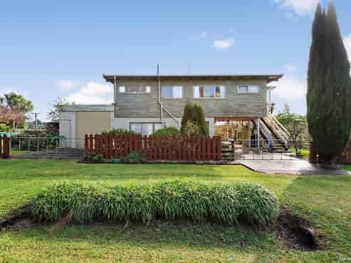 207 Brook Road, Awhitu