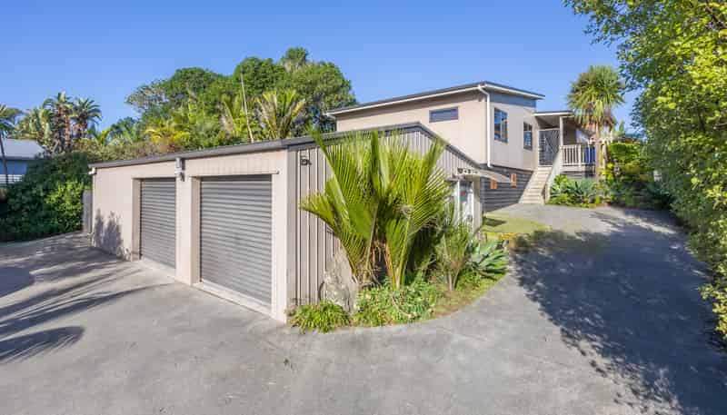 2 Whaka Street, Maungaturoto
