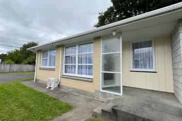 1/10a Poole Crescent, Wainuiomata