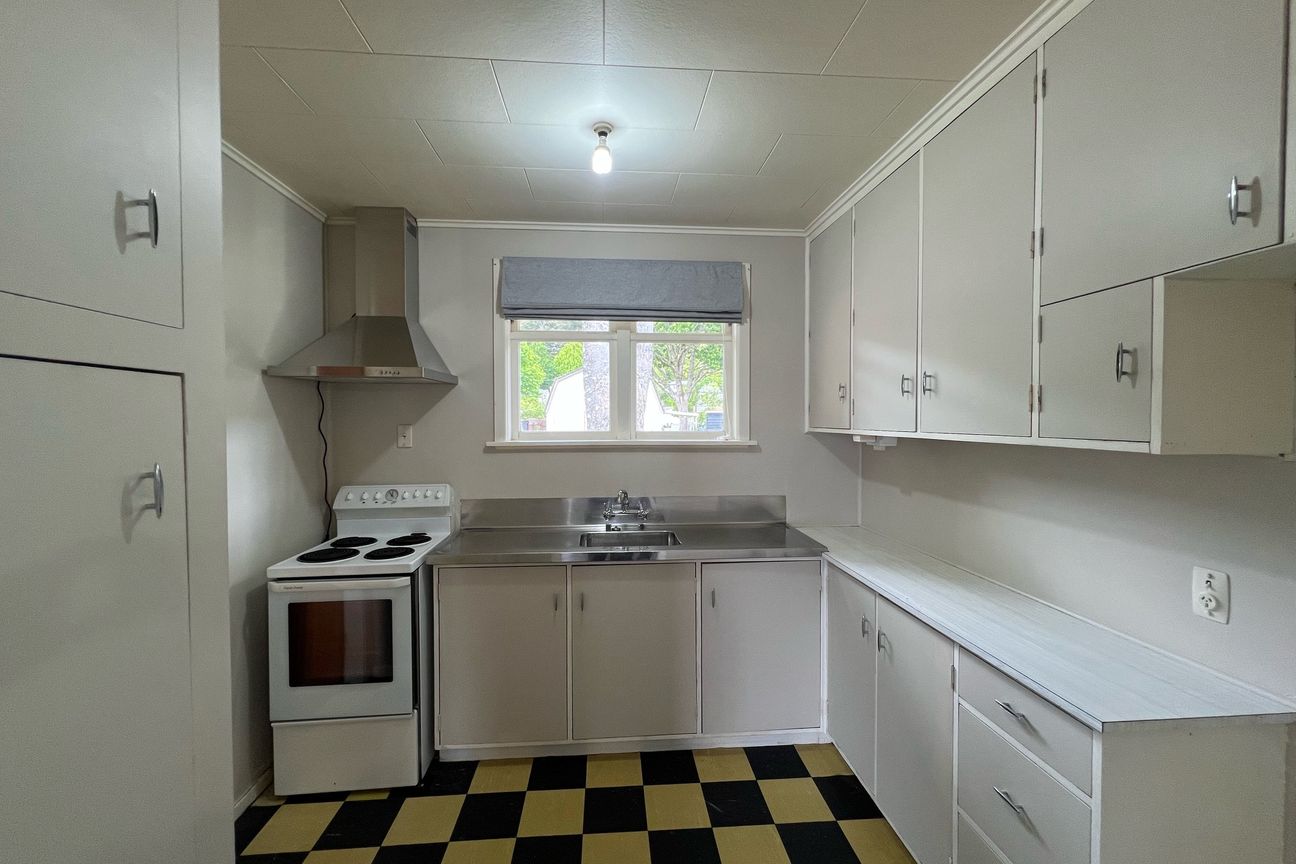 2 Bedroom, Wainuiomata - Altro