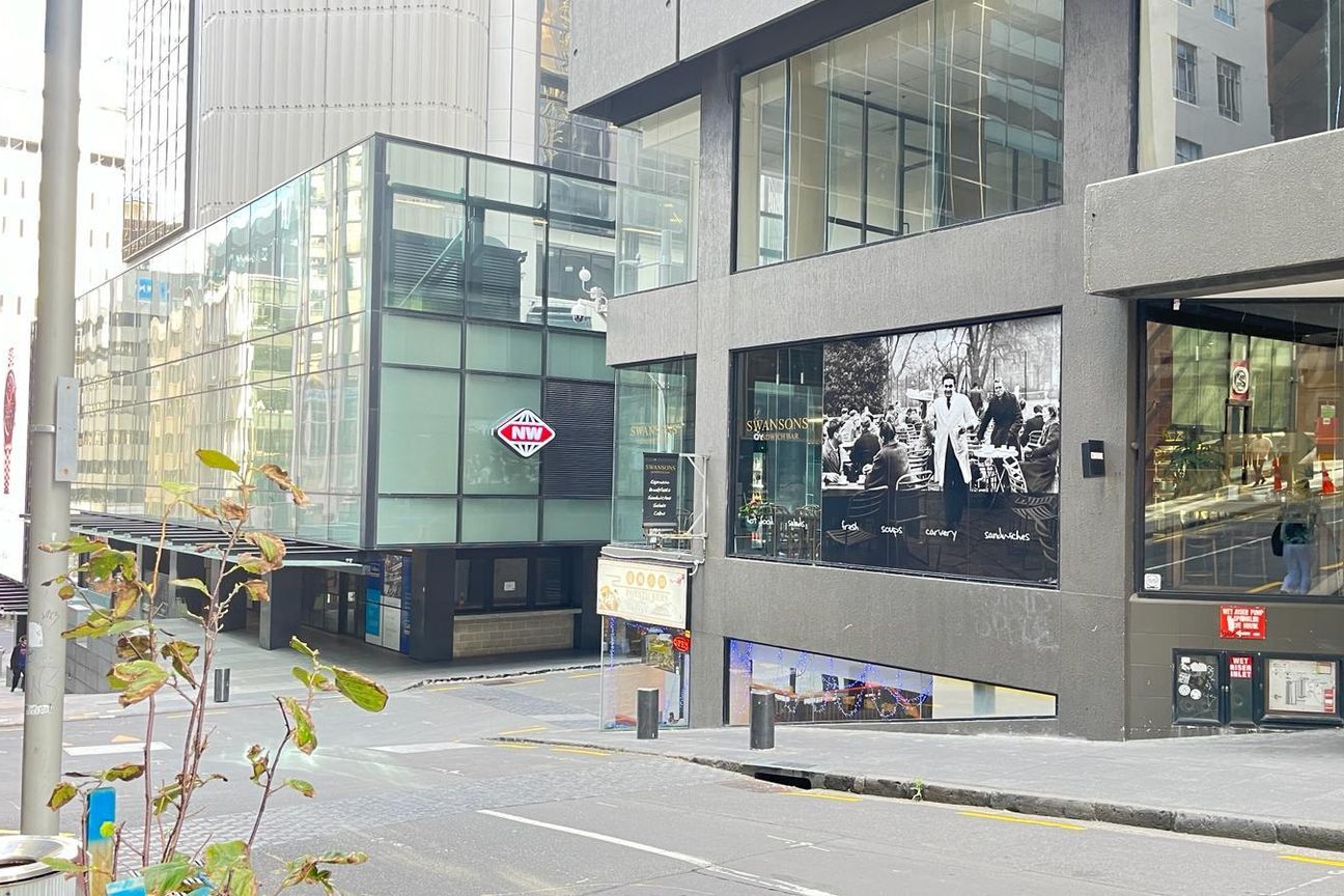 Retail Opportunity at J W Marriott Hotel! - Vista 6