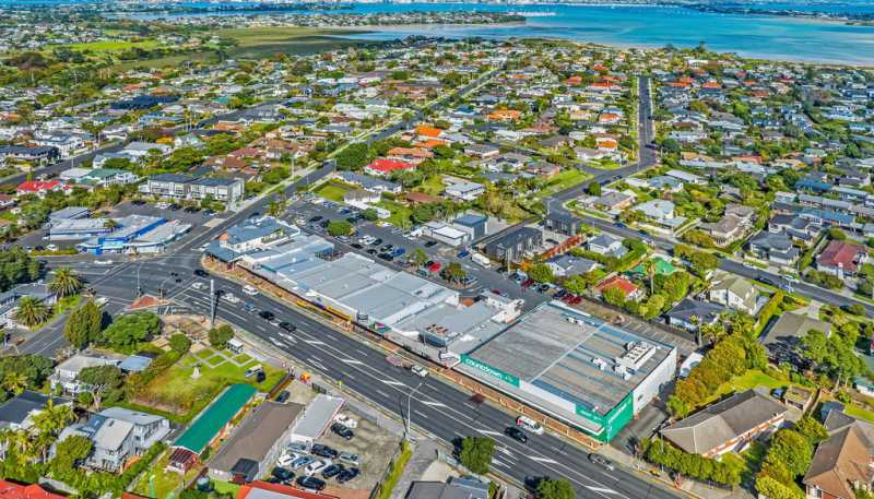 347 - 349 Lake Road, Hauraki