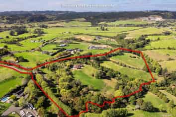 12 Potts Road, Whitford