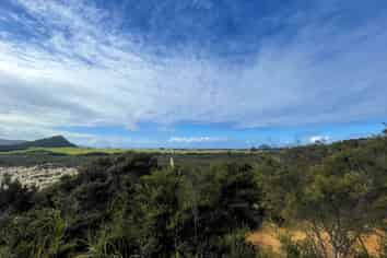 52E Kaitoke Lane, Great Barrier Island