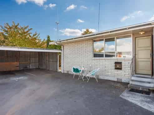8 Kiwi Court, Roslyn