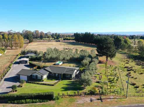 47 Equestrian Lane, Bridge Pa